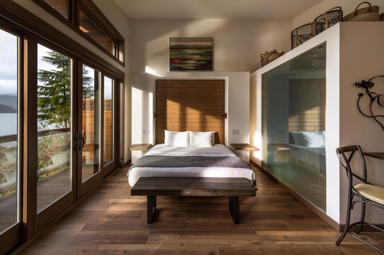 Wild Renfrew Seaside Cottages ポート・レンフルー エクステリア 写真