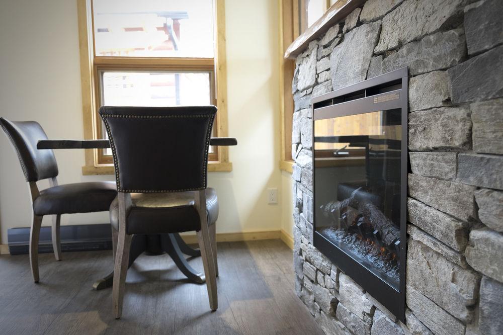 Wild Renfrew Seaside Cottages ポート・レンフルー エクステリア 写真