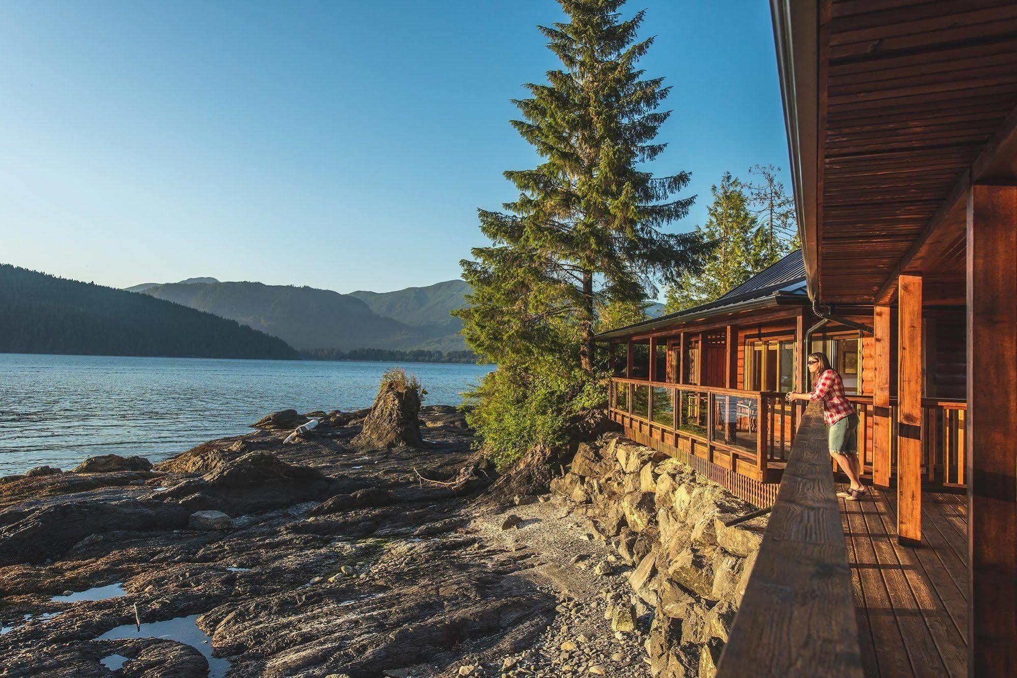 Wild Renfrew Seaside Cottages ポート・レンフルー エクステリア 写真