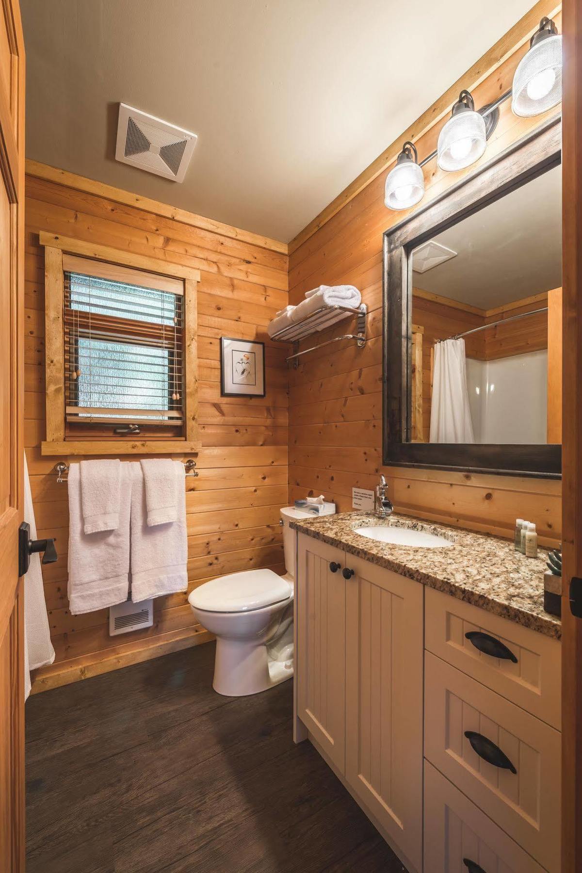 Wild Renfrew Seaside Cottages ポート・レンフルー エクステリア 写真